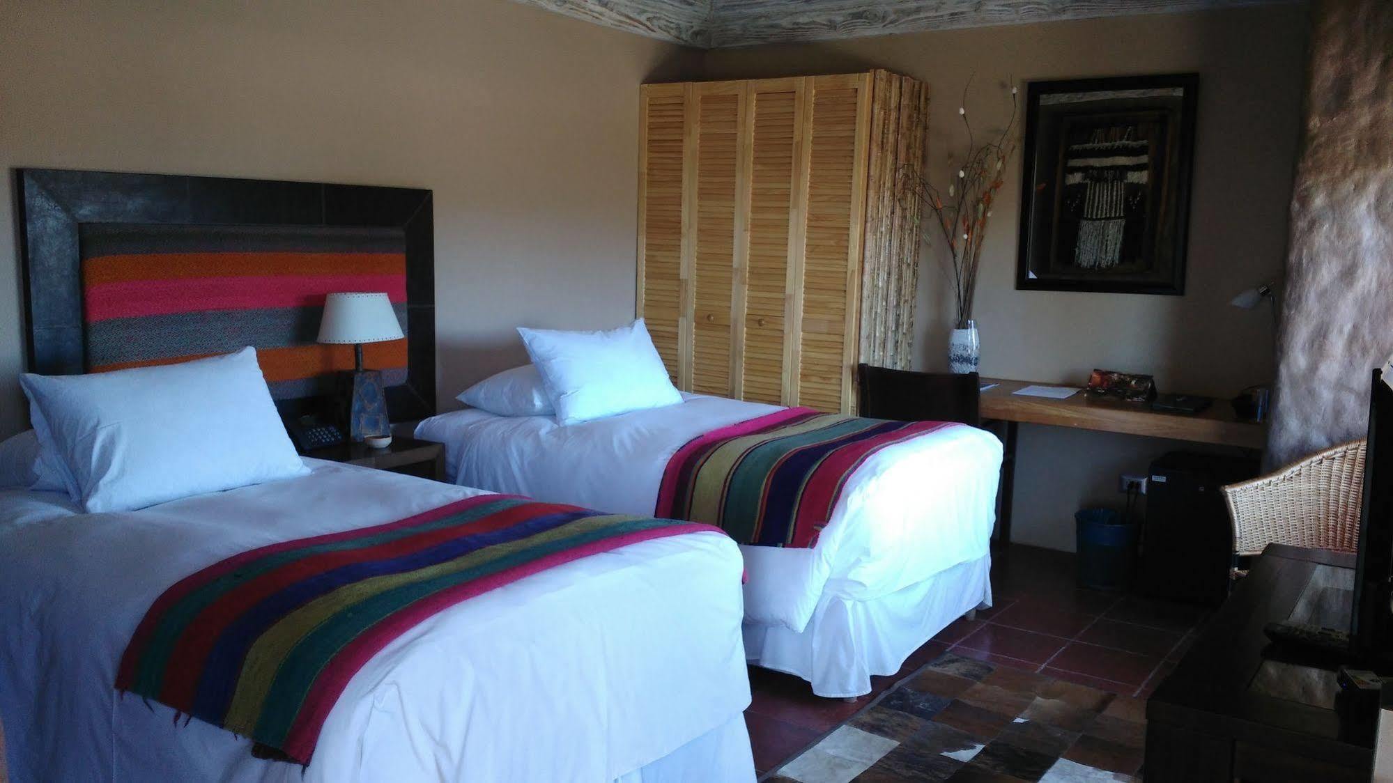 Hotel Noi Bordeloa à Calama Extérieur photo
